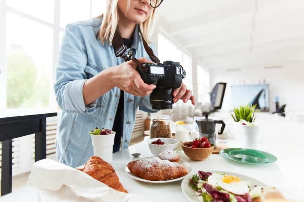 Make Money with a Food Blog food photographer